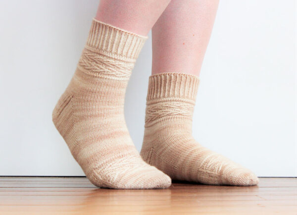 Single Pattern - The Sweater Collective - Sweet Pie Socks